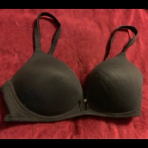 Victoria's Secret Body by Victoria No Wire Bra